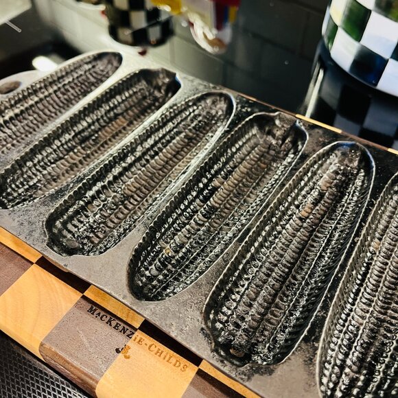 Vintage 7 stick cast iron cornbread pan - Picture 5 of 9